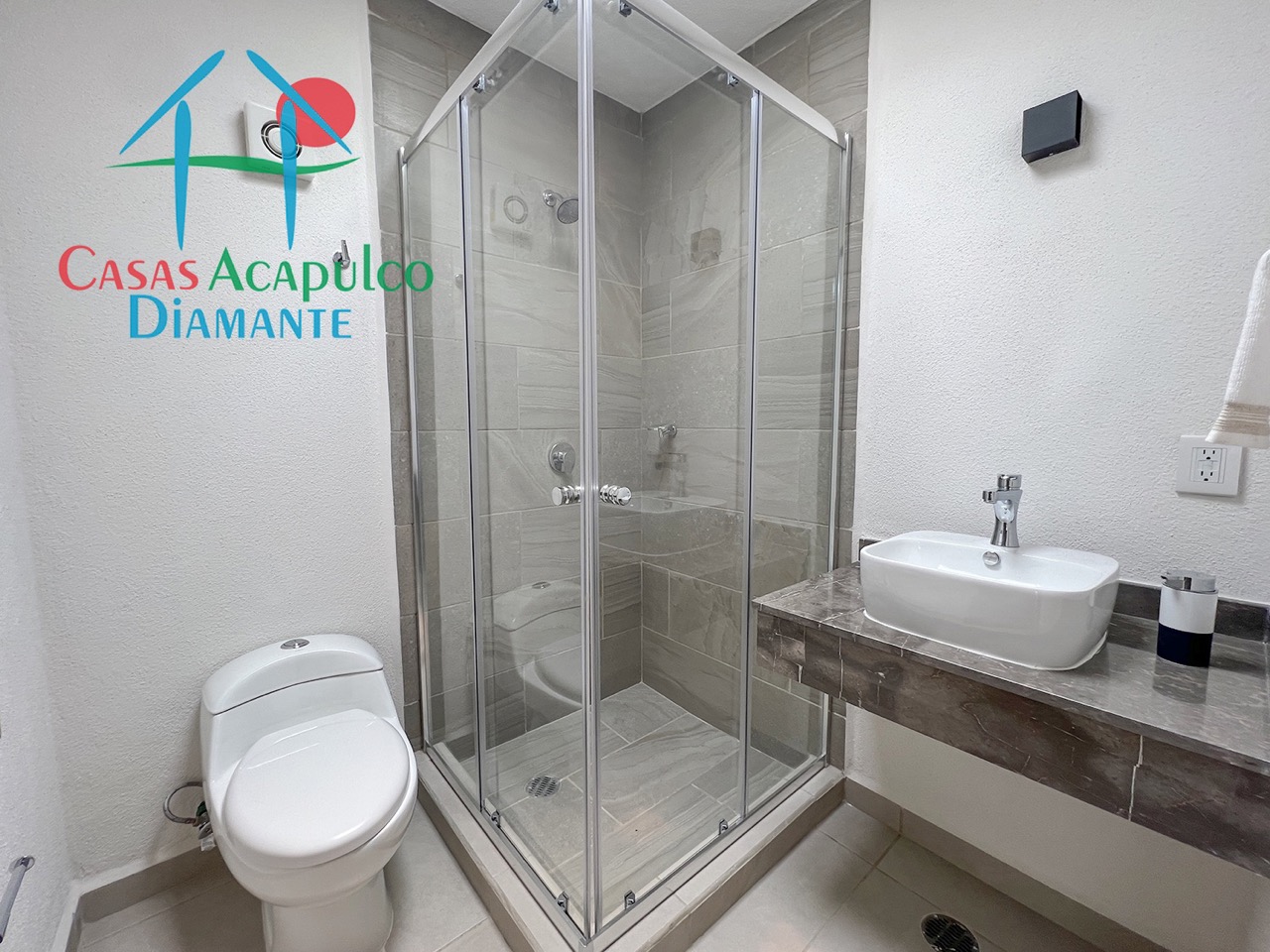 Dream Diamante Jade - Baño completo 1